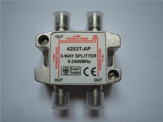 4203T-AP Splitter 3-Way Splitter (5-2400 MHz)