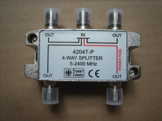 4204T-P Splitter 4-Way Splitter (5-2400 MHz)