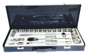 24PCS  1/2" DR. SOCKET SET - METAL BOX (6PT)