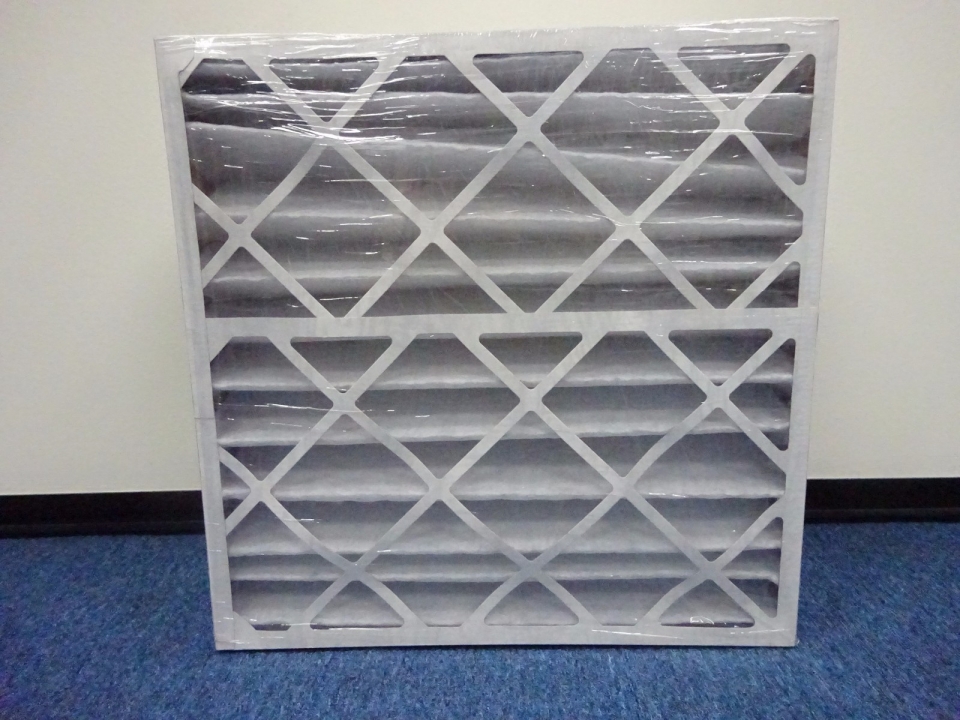 DISPOSABLE PLEATED FILTER PANEL