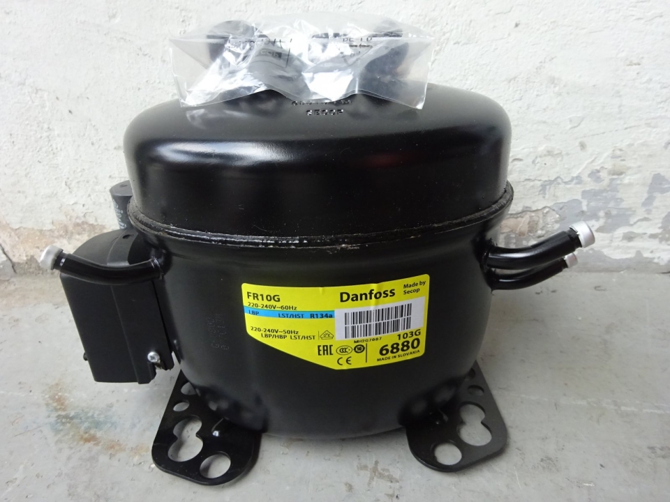 DANFOSS (SECOP) UNIVERSAL COMPRESSOR FR10G 103G6880 WITH SERVICE KIT (R134A) - 220-240V/50HZ