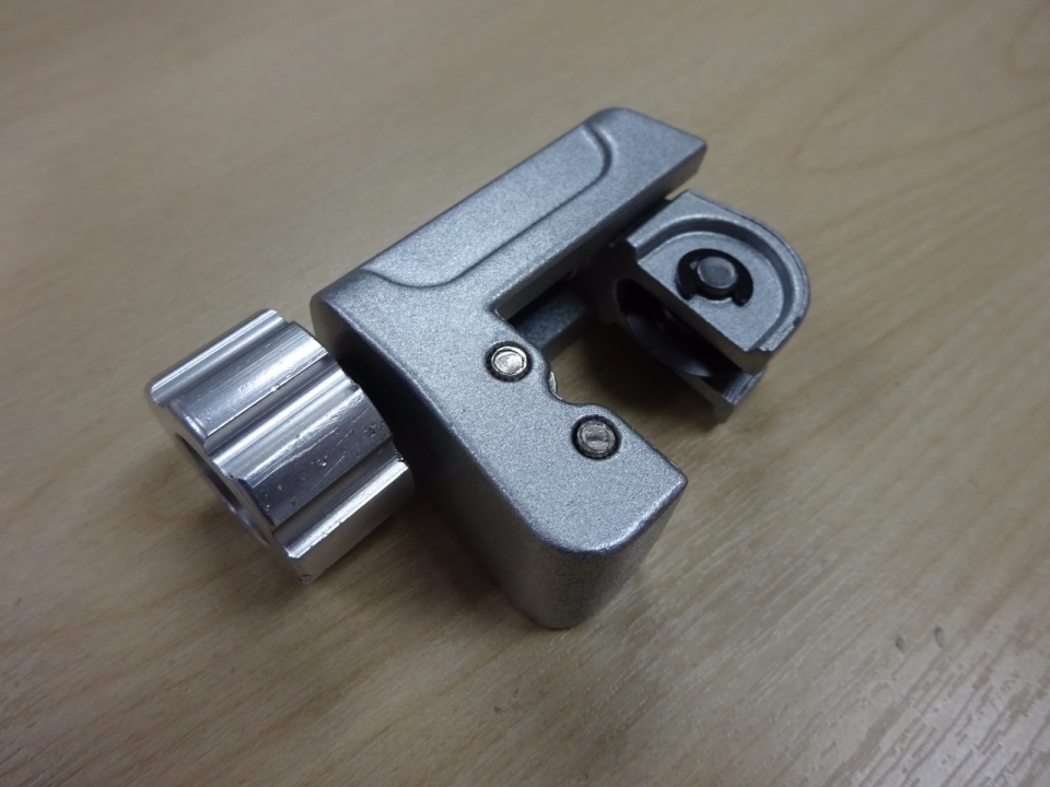 CULMI ATC-319 MINI TUBE CUTTER (O.D. 1/8"~3/4" / 3~20mm)