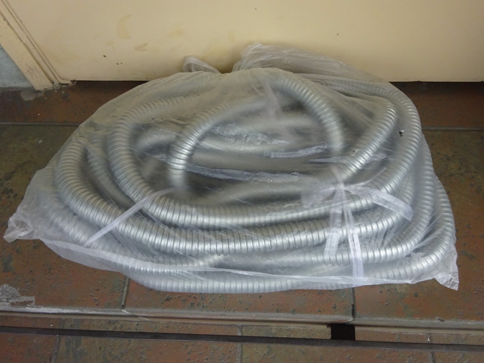FLEXIBLE CONDUIT (G.I) 15M (ROLL)