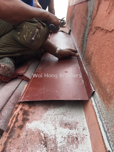 Roofing metal break services