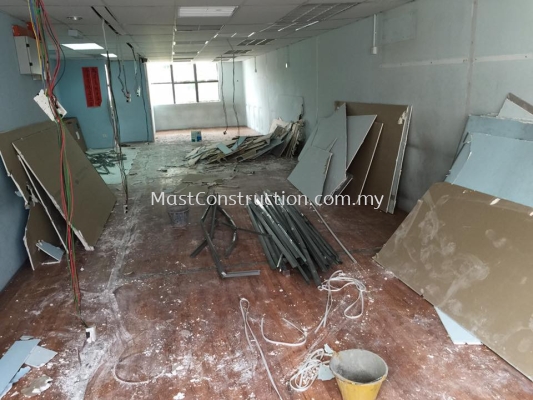 Taman Desa Shop Office Refurbishment