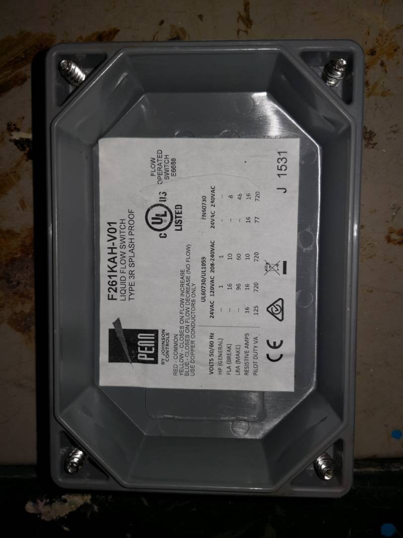 PENN F261KAH-V01 LIQUID FLOW SWITCH (TYPE 3R SPLASH PROOF)