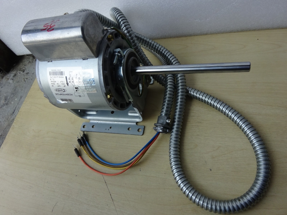 CARRIER HC35HY534FC25 FAN MOTOR C/W CAPACITOR (1.5UF) (42ZM / 42ZX DUCTED)