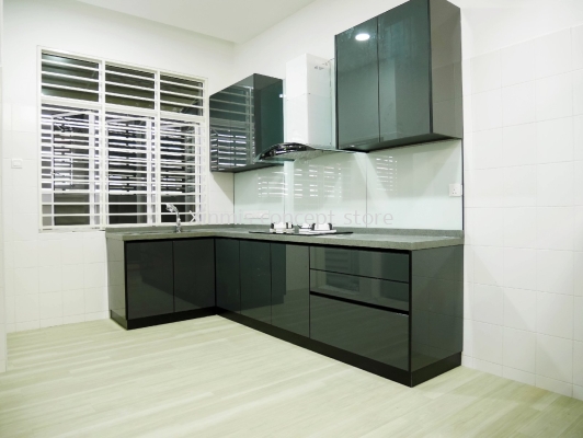 Aluminium kitchen cabinet - Setia Alam