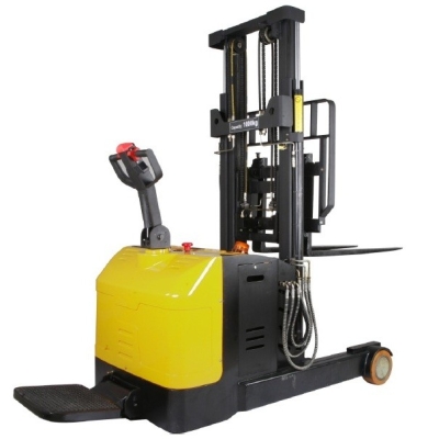 Reach Stacker - 1.0 Ton