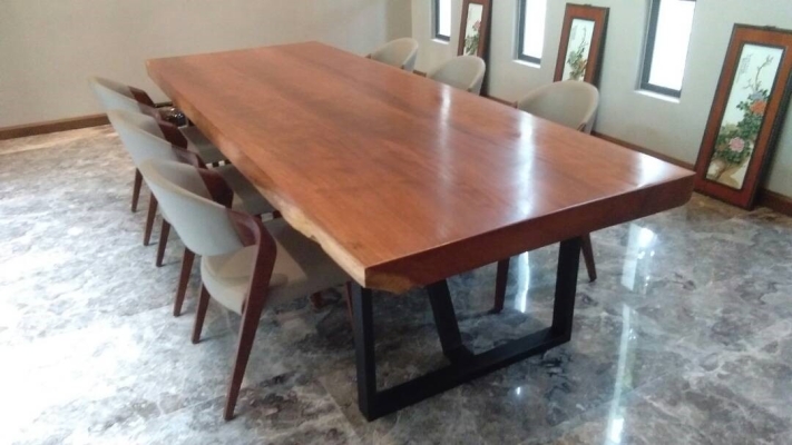 DINING TABLE "MERBAU" 