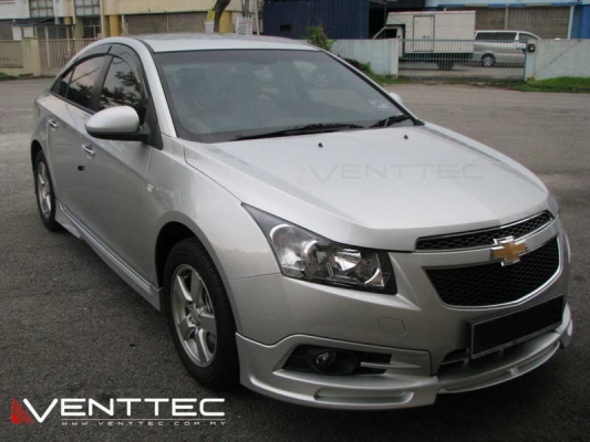 CHEVROLET CRUZE (J300) 08Y-16Y = VENTTEC DOOR VISOR