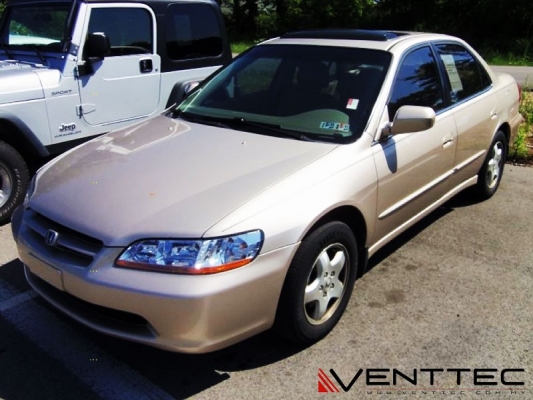 HONDA ACCORD 97Y-02Y (4=100MM) = VENTTEC DOOR VISOR