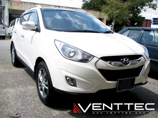 HYUNDAI TUCSON / IX35 10Y-15Y (3=75MM) = VENTTEC DOOR VISOR