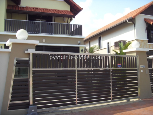 Stainless Steel Sliding Gate with Aluminium Wood