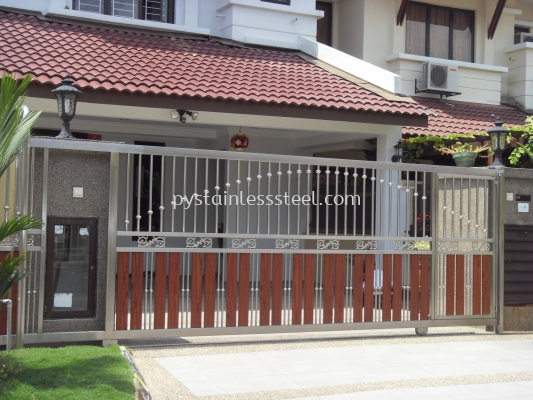 Stainless Steel Sliding Gate with Aluminium Wood