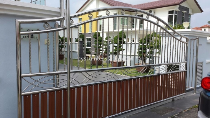 Stainless Steel Sliding Gate with Aluminium Wood