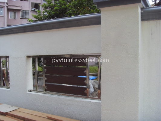 Stainless Steel with Aluminium Wood Fencing Door