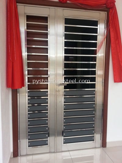 Stainless Steel with Aluminium Wood Swing Door