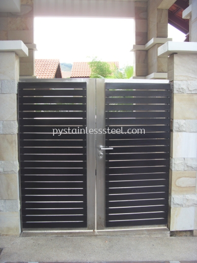 Stainless Steel with Aluminium Wood Swing Door