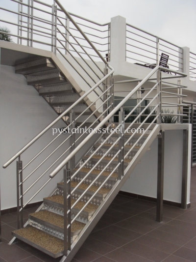 Stainless Steel Staircase Handrail