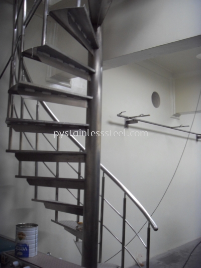 Stainless Steel Staircase Handrail