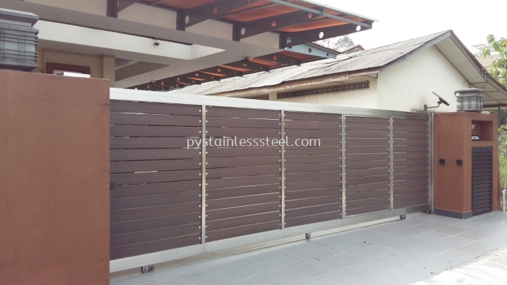 Stainless Steel Sliding Gate with Aluminium Wood