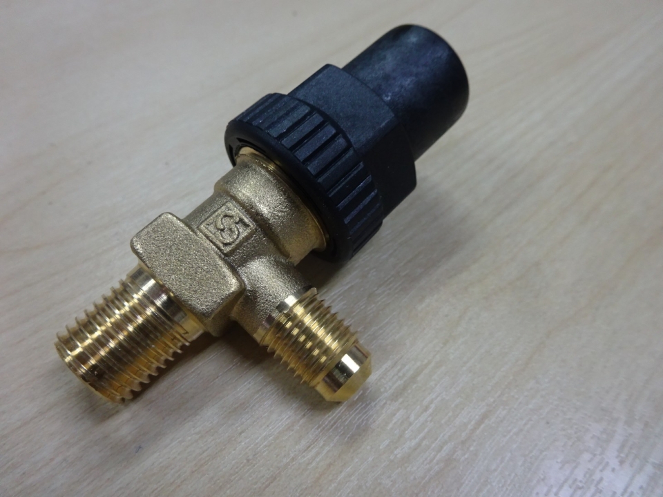 CASTEL RECEIVER (ANGLE) VALVE