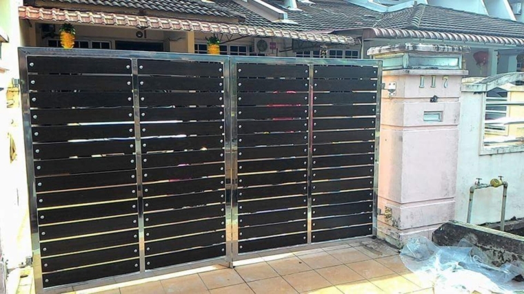Installation ss304 gate door at pasir gudang
