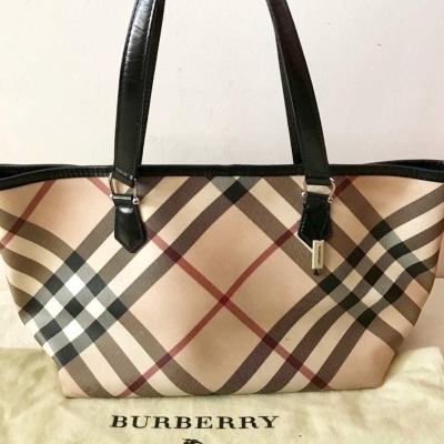 (SOLD) Burberry Nova Check Tote