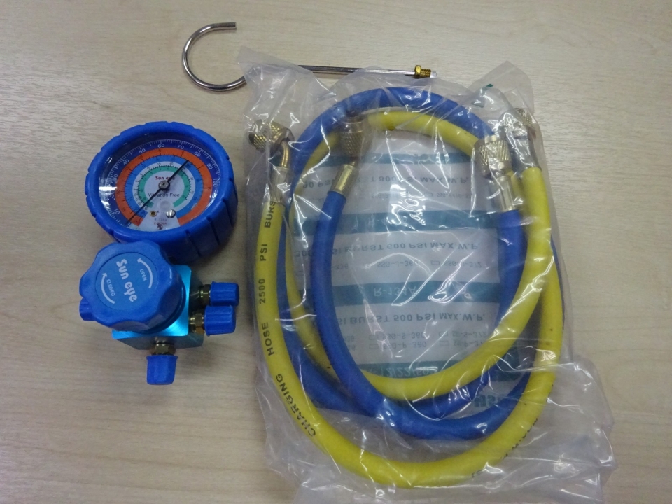 SUN EYE SINGLE MANIFOLD (LOW) (R22/12/134A/404A - C/W 36" Y/B HOSES) MANIFOLD SET