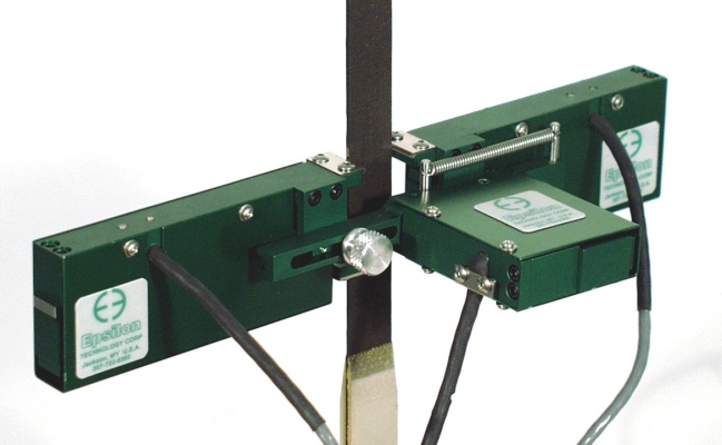 Bi-Axial or Axial Averaging Extensometers C Model 3560