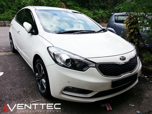 KIA CERATO K3 / FORTE SEDAN venttec door visor