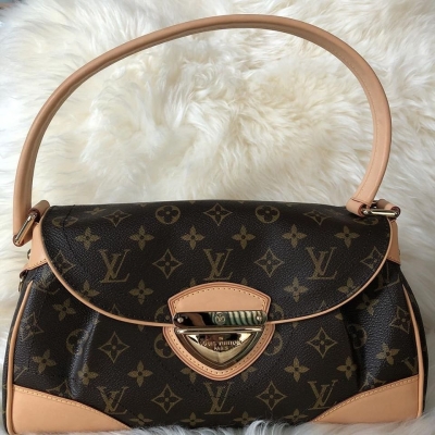 (SOLD) Louis Vuitton Monogram Beverly MM Shoulder Bag