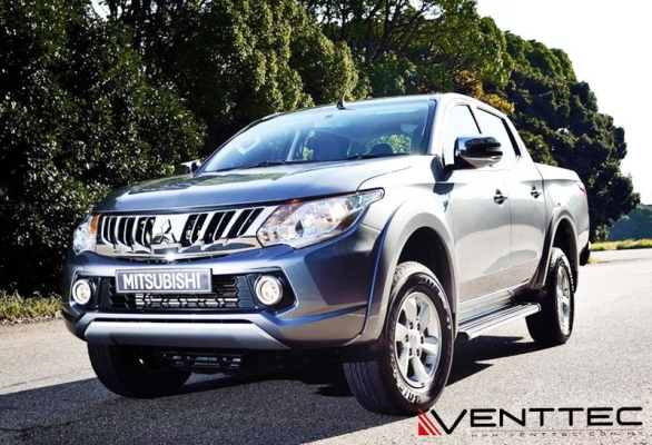 MITSUBISHI TRITON venttec door visor