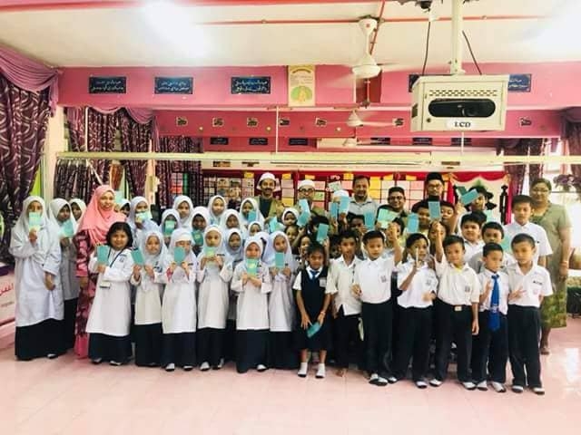 SK Seksyen 2 Bandar Kinrara, Puchong pupils received Study Aid donation from P.A.S.S.