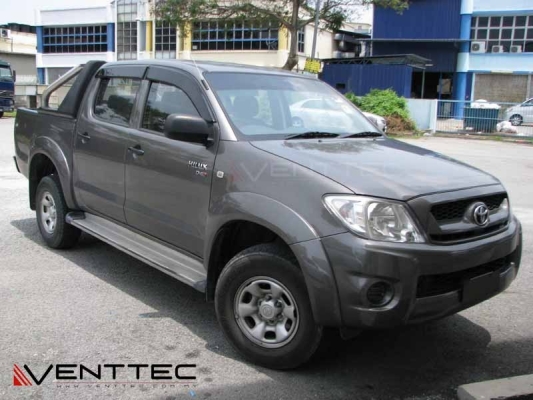 TOYOTA HILUX VIGO 05Y-15Y (5 = 125MM) VENTTEC DOOR VISOR