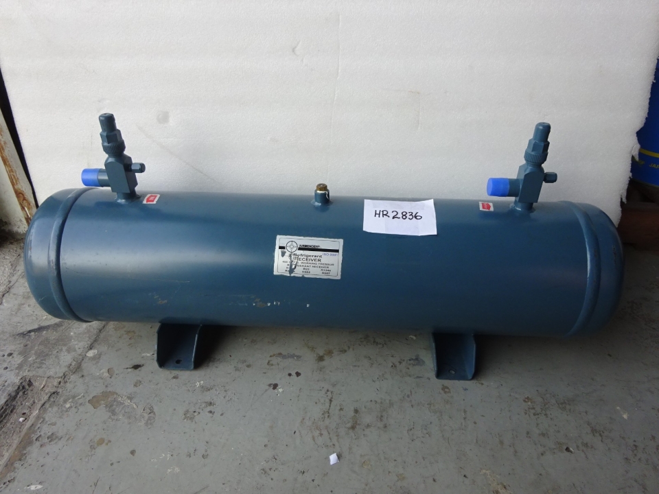 AIRMENDER HORIZONTAL LIQUID RECEIVER C/W SERVICE VALVE