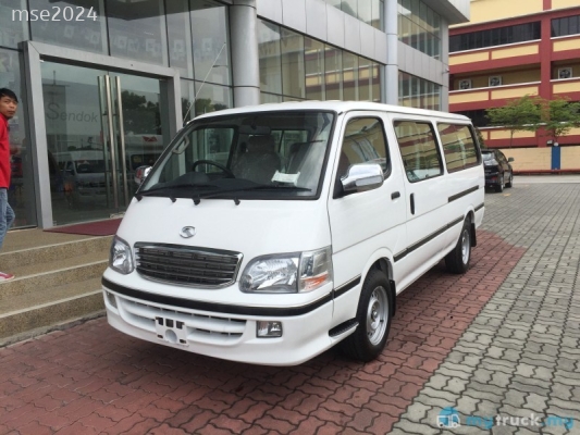 VAN JENAZA  KINGLONG PLACER  2.8L TURBO DIESEL