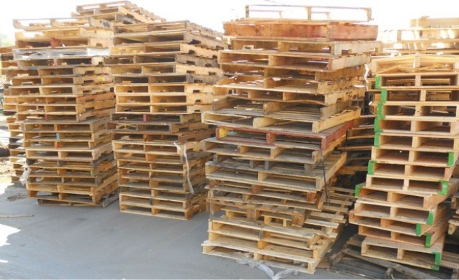 Used Wooden Pallets