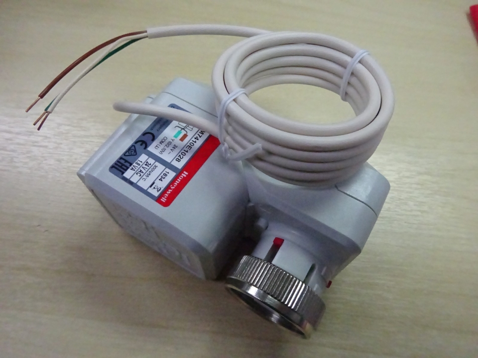 HONEYWELL M7410E SMALL MODULATING LINEAR VALVE ACTUATOR (24 VAC)