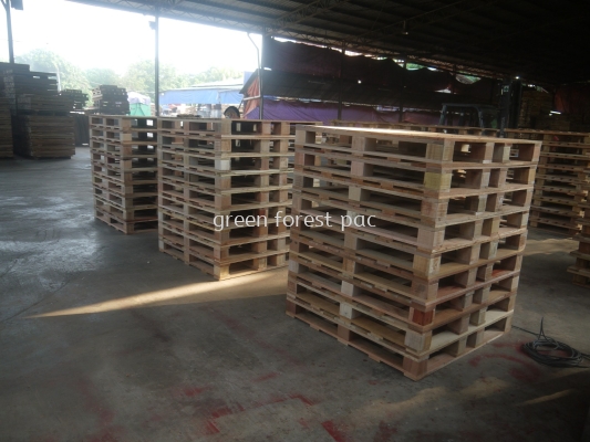 wooden pallet 1150 x 1150mm