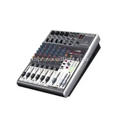 Behringer XENYX-1204USB