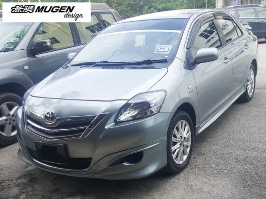 TOYOTA VIOS / YARIS SEDAN / BELTA 2007 - 2013 = MUGEN DOOR VISOR