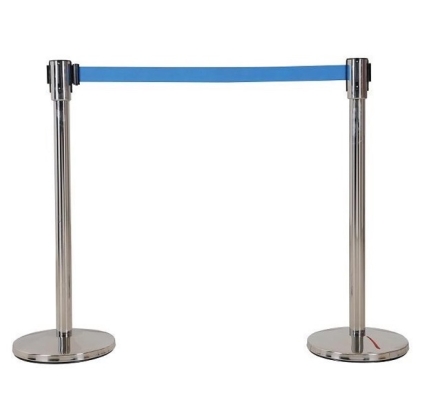 Q Up Stand Restractable