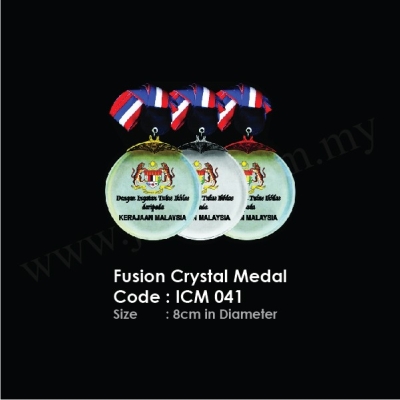 Fusion Crystal Medal ICM 041