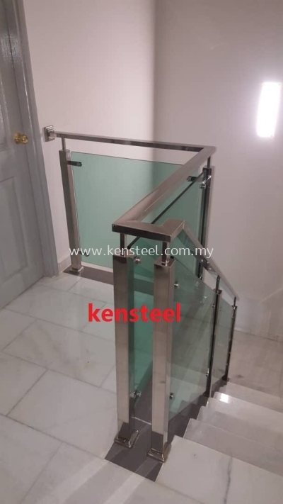 Stainless Steel Glass Staircase 70