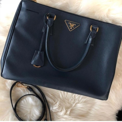 (SOLD) Prada Saffiano BN2274 Navy Blue Lux Tote with Strap