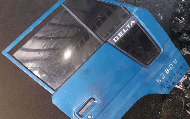 DAIHATSU DOOR RHS