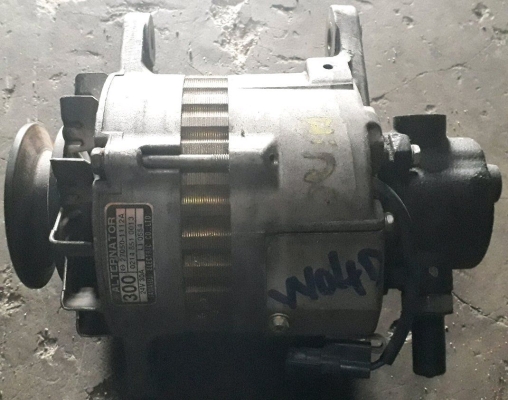 HINO ALTERNATOR XZU720 (WO4D)