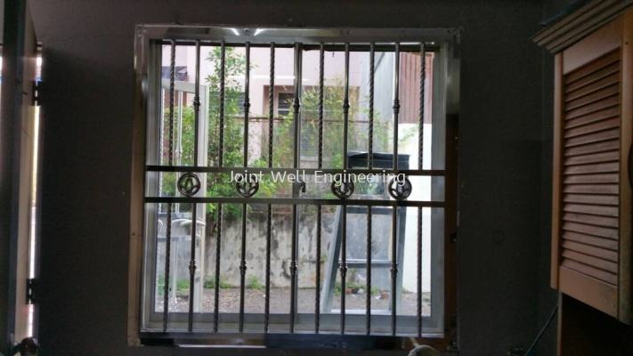  Stainless Steel Window Grille Design